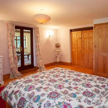 La Olli -natural Pool & Jacuzzi Vila *