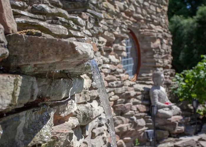 La Olli -natural Pool & Jacuzzi *