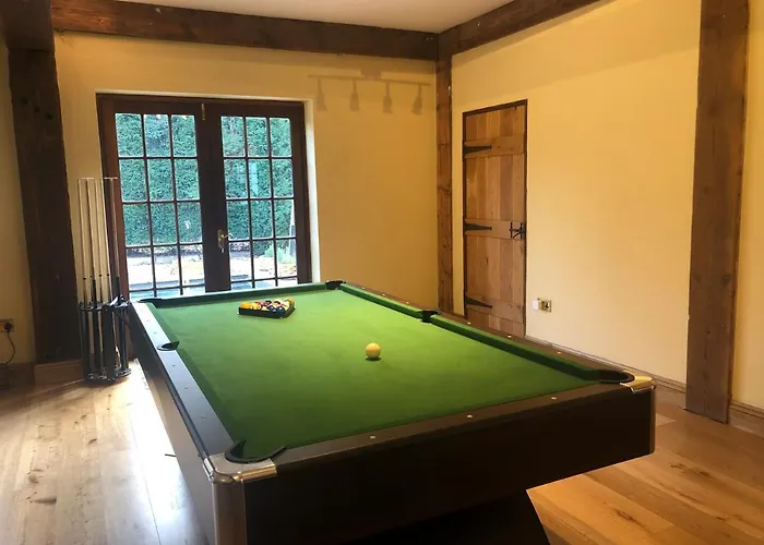 La Olli -natural Pool & Jacuzzi *