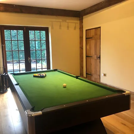 La Olli -natural Pool & Jacuzzi *