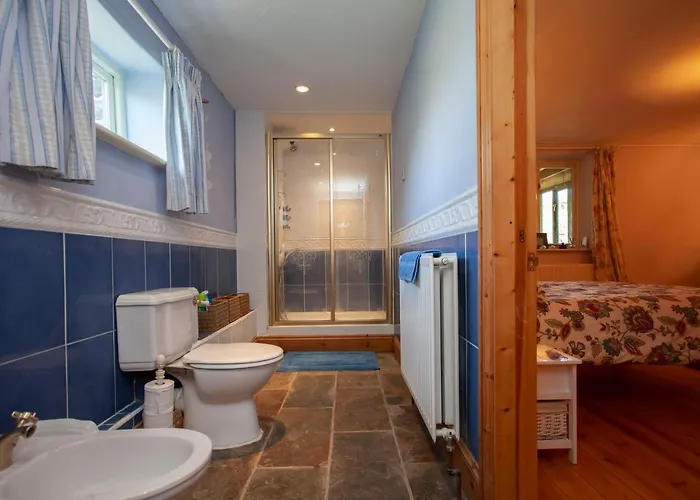 La Olli -natural Pool & Jacuzzi